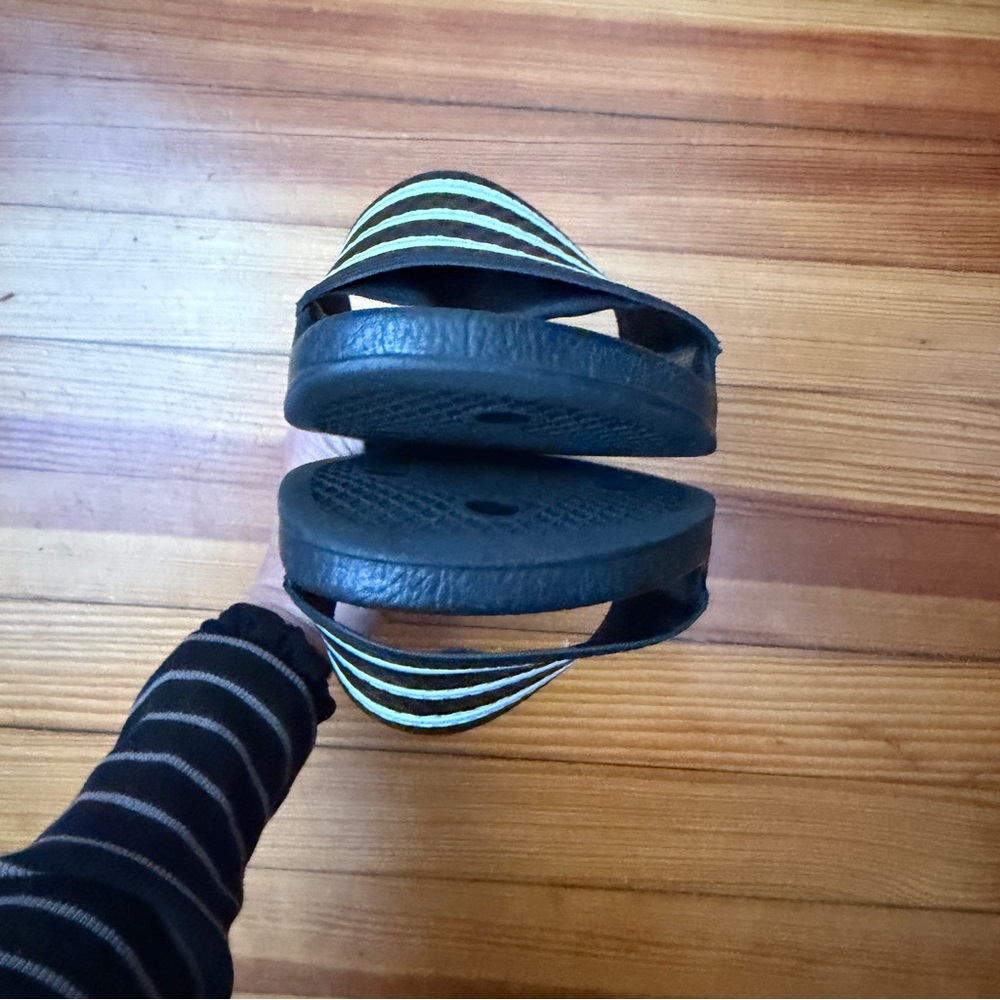 Adidas Originals Mens Adilette Slide Sandal size 8